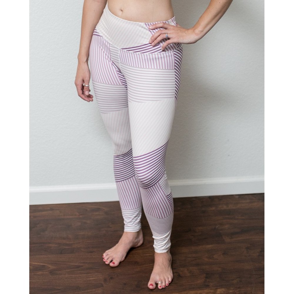 Old Navy Pink Striped Leggings
